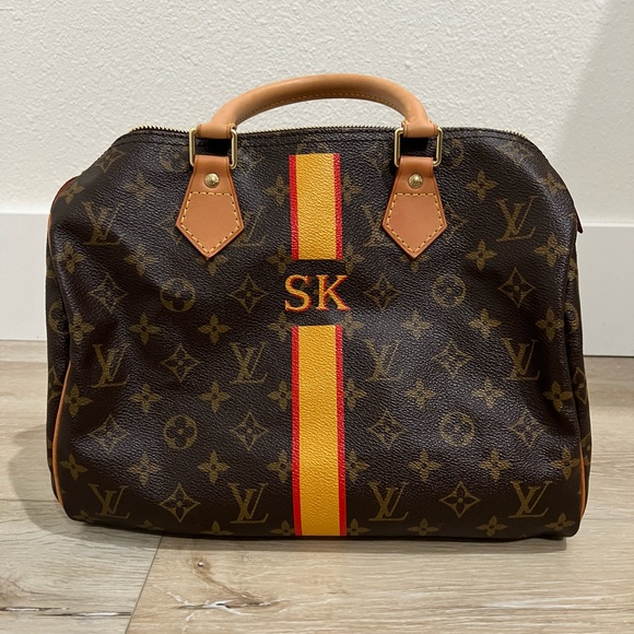 Louis Vuitton purse - Picture 1 of 8